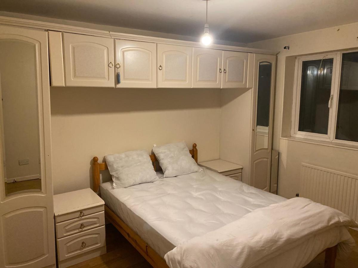 La Mansion Bed and Breakfast Wednesbury Εξωτερικό φωτογραφία