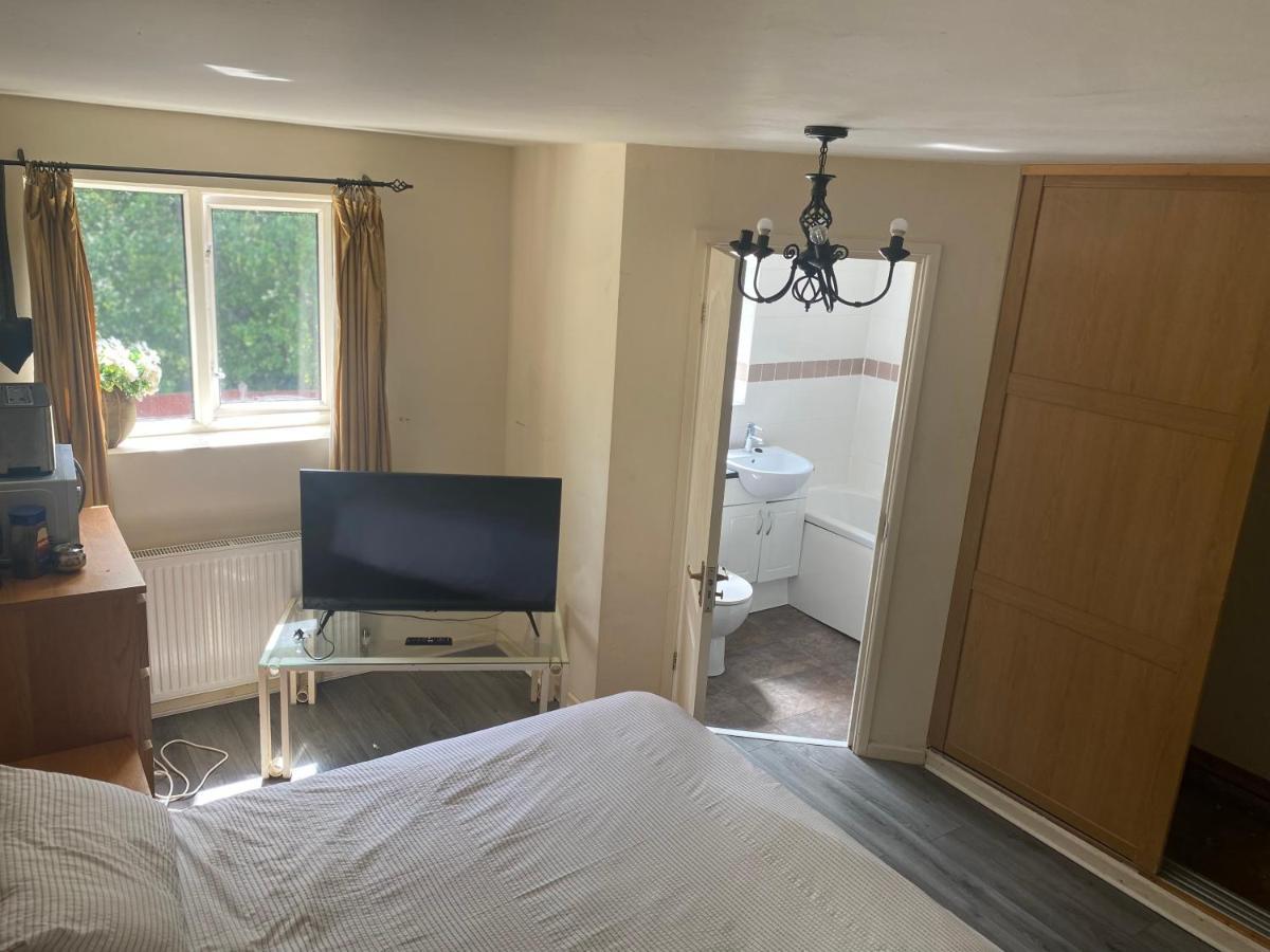 La Mansion Bed and Breakfast Wednesbury Εξωτερικό φωτογραφία