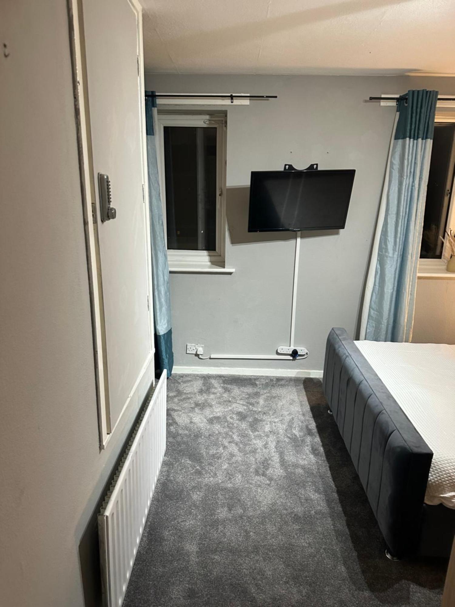 La Mansion Bed and Breakfast Wednesbury Εξωτερικό φωτογραφία