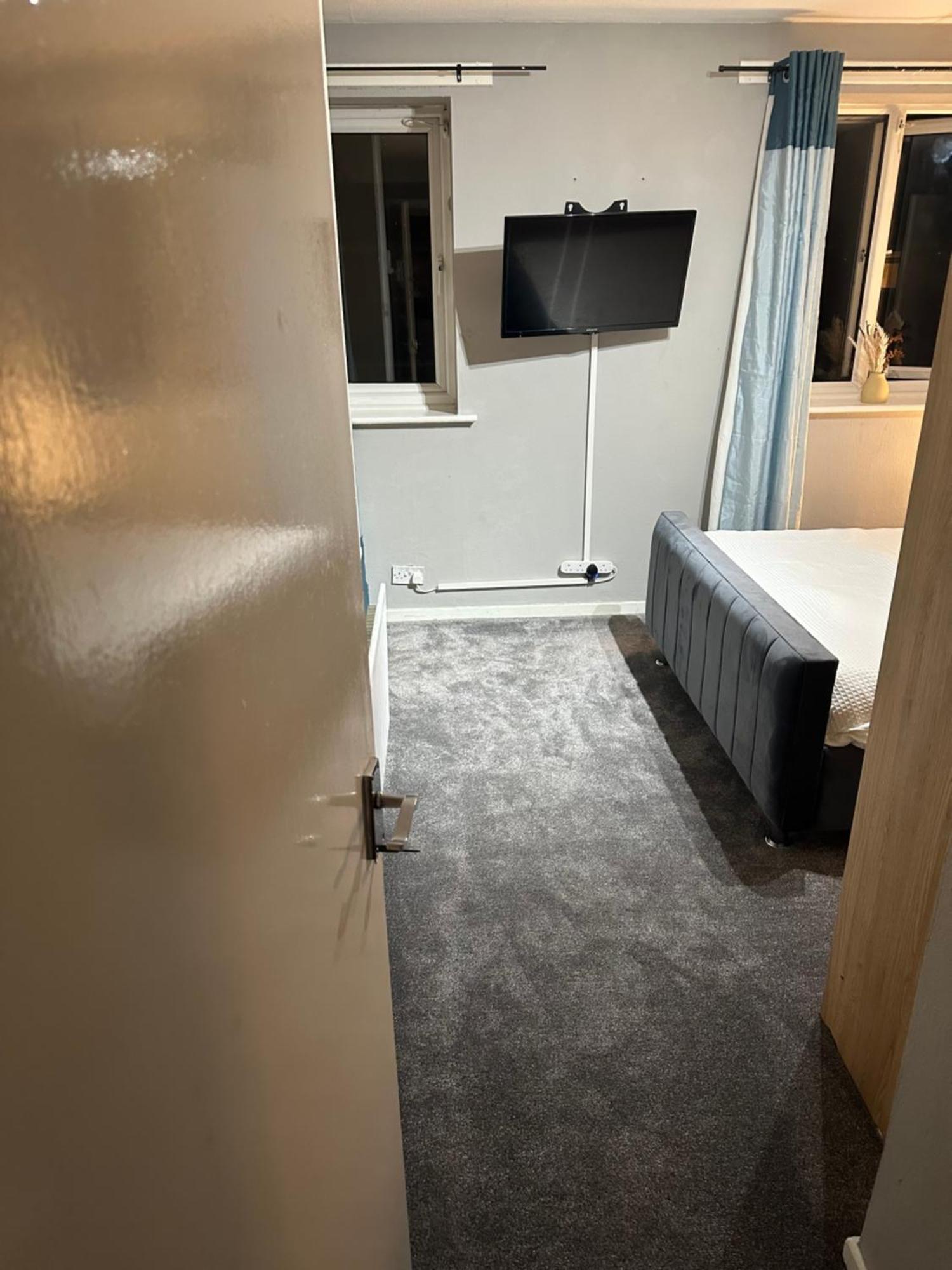 La Mansion Bed and Breakfast Wednesbury Εξωτερικό φωτογραφία